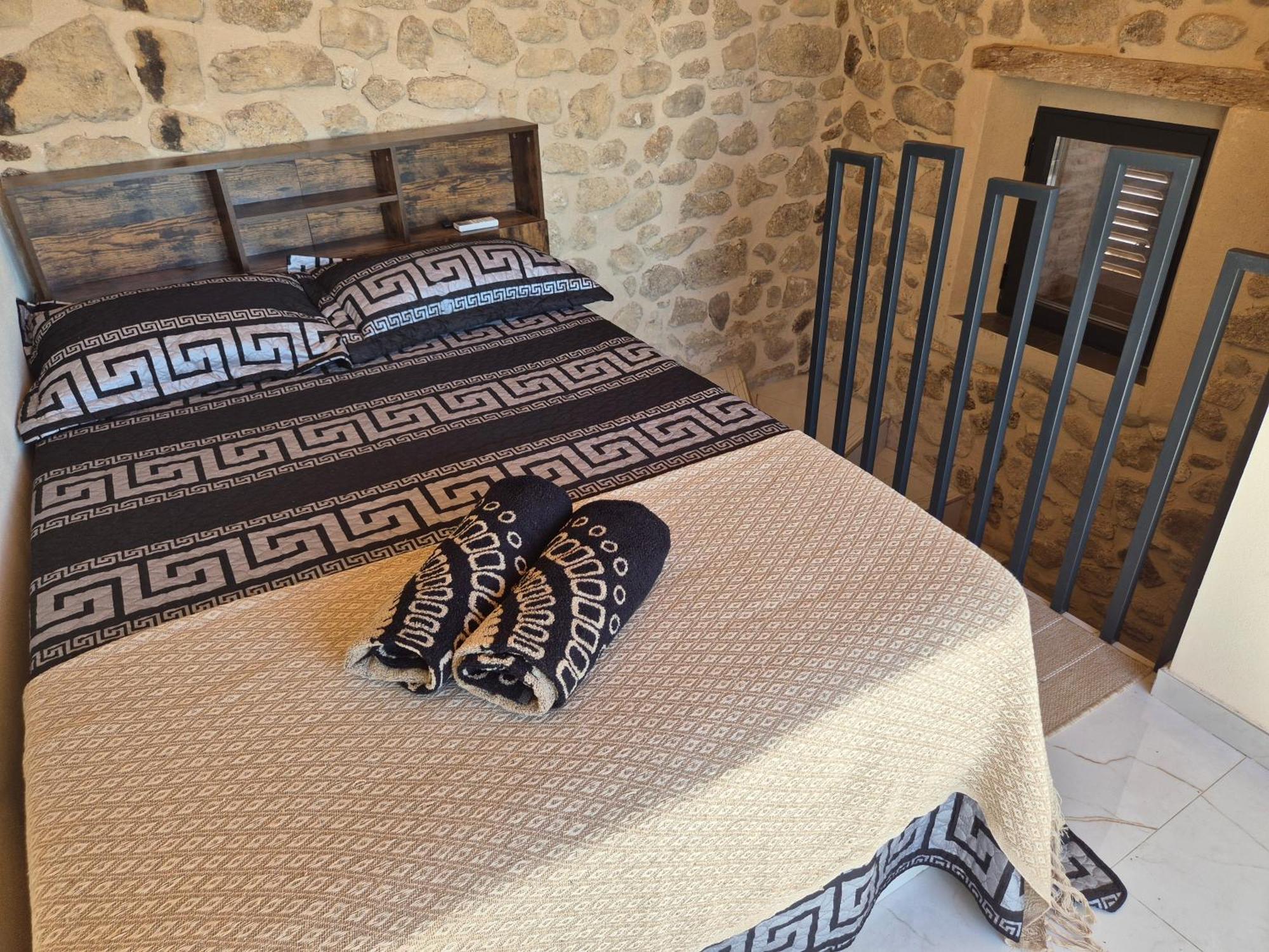 Grupo Garcia De Paredes Apartamentos Turisticos Trujillo Kültér fotó